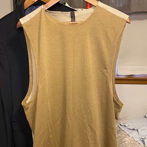Lululemon Men's Sleeveless Shirt